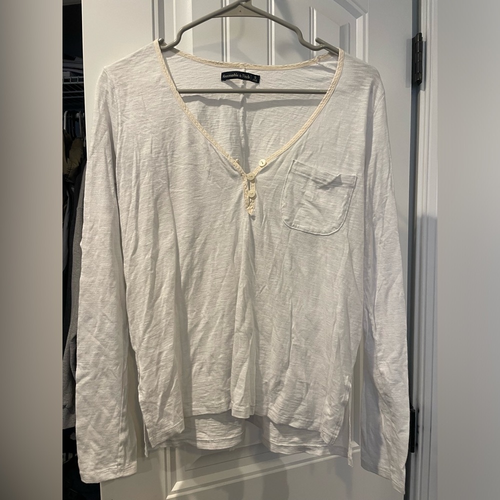 Abercrombie white & cream long sleeve